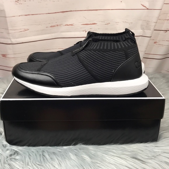 Guess Zoid Shoes - Picture 2 of 9